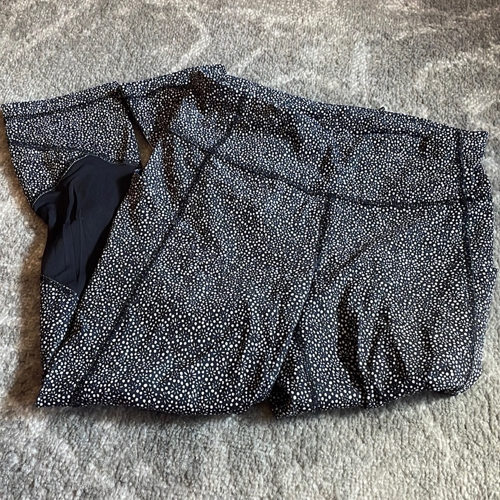 Lululemon 23” legging
